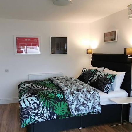 Stylish Studio Bungalow, Close To Cardiff Centre Buitenkant foto